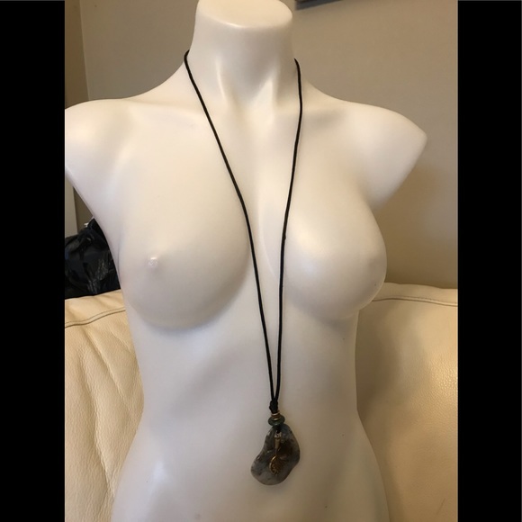 Beautiful Stone Necklace - Picture 2 of 5
